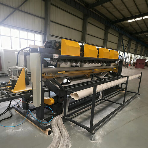 Dernière affaire concernant Machines de forage de tubes en PVC pour la production de tubes industriels