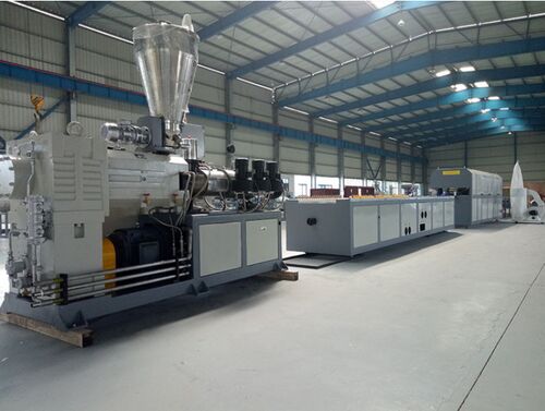 Dernière affaire concernant Engineered for the Desert: Delivering a WPC Outdoor Decking Extrusion Line to Egypt