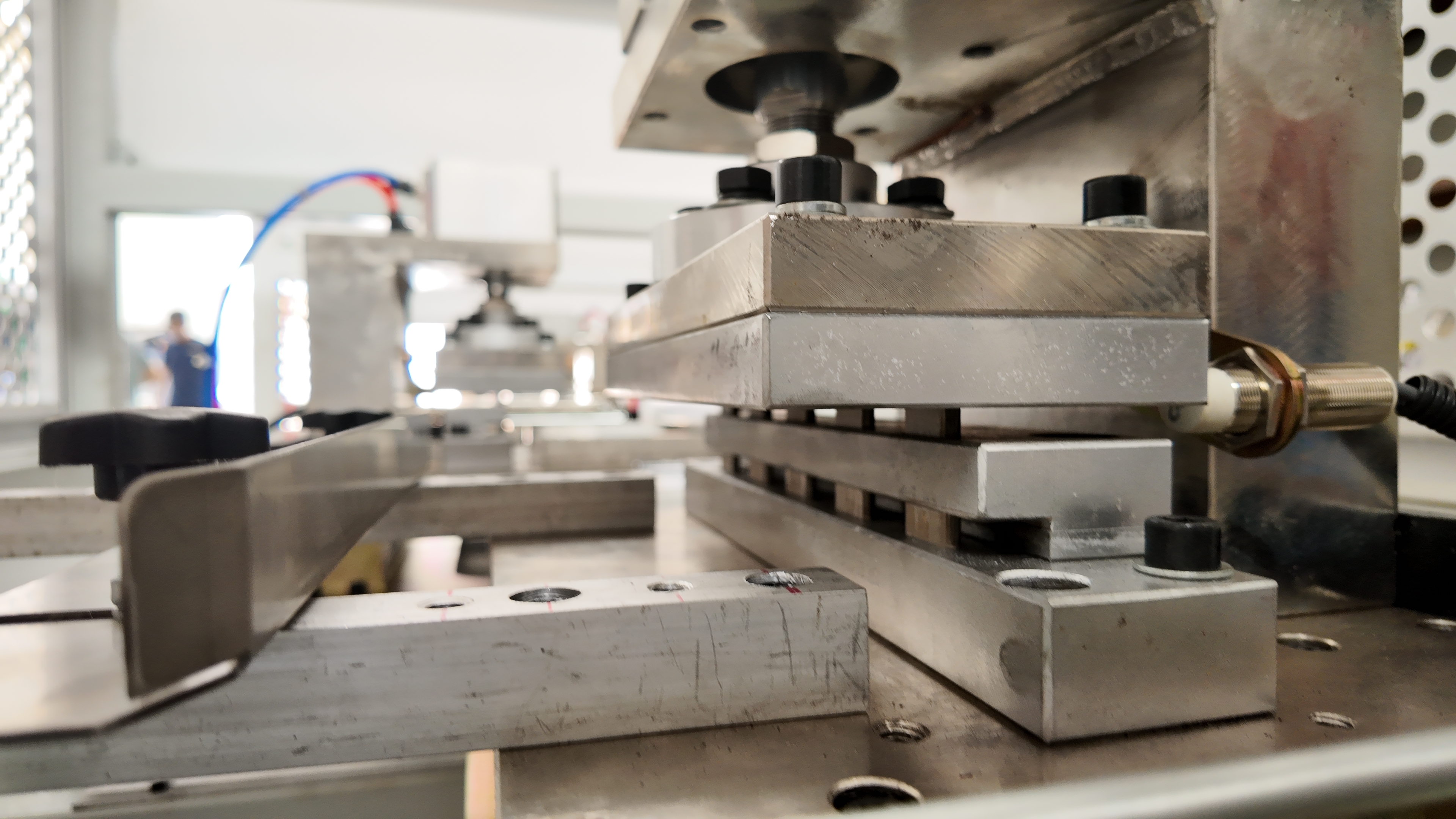 Dernière affaire concernant Projet de machine de poinçonnage en plastique pour la fabrication de profilés électriques en Arabie Saoudite
