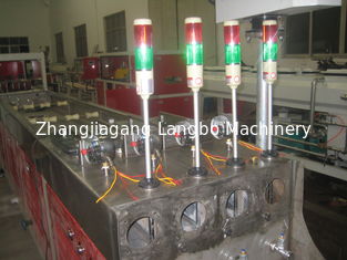 Machine à quatre tubes d'extrusion de tuyau de PVC, chaîne de production électrique de tuyau de conduit