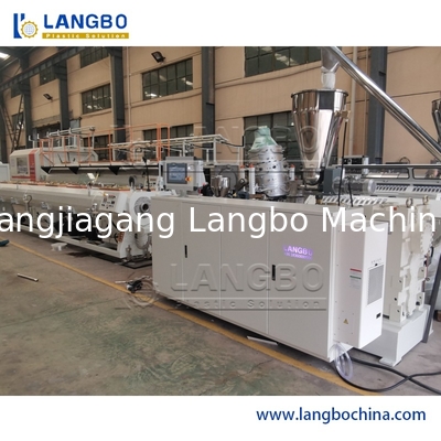 qualité  UPVC / PVC Pipe Extrusion Line Full Automatic Plastic Pipe Production Line Usine