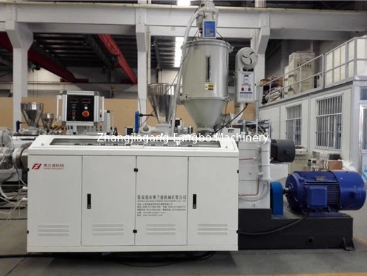 Tuyau de PVC de quatre brins faisant à machine la résistance élevée de compression