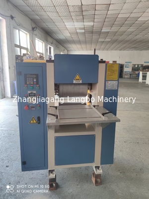 Ligne complètement automatique d'extrusion de profil de WPC avec la force à haute impression
