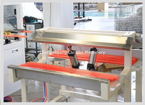 Diamètre du tuyau 75-250 Plastique PVC/UPVC/CPVC Ligne d'extrusion de tube de conduit électrique avec onduleur ABB