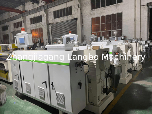 capacité élevée de l'extrudeuse 80/156 en plastique de vis du jumeau 55KWConical