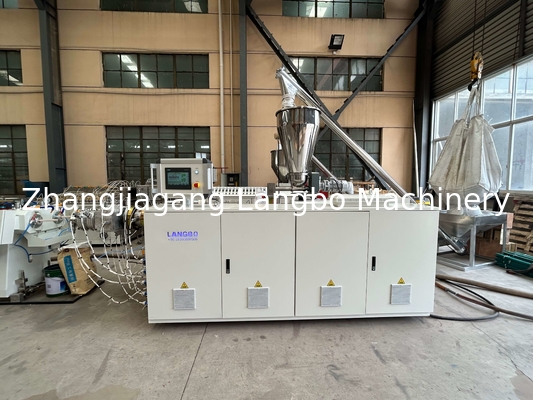 Ligne d'extrusion de tuyau de PVC de refroidissement à l'air avec le rapport du 30:1 L/D et la puissance du moteur 37KW