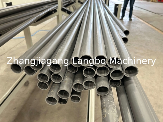 Ligne d'extrusion de tuyau de PVC de refroidissement à l'air avec le rapport du 30:1 L/D et la puissance du moteur 37KW