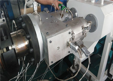 Machine de production de PVC 20-110mm Extrudeuse de tuyaux en PVC en plastique Ligne d'extrusion