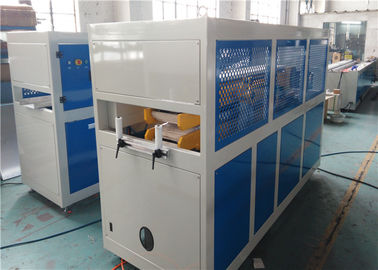 Ligne d'extrusion de profil de PVC de certificat de la CE avec la puissance jumelle conique de moteur de la boudineuse à vis 37KW