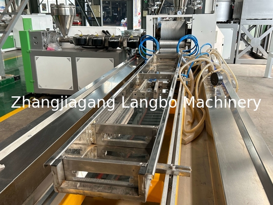 Co ligne d'extrusion Wpc extérieure avec gravure 3D