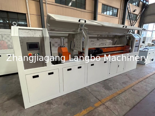 Machine de fabrication de bandes d'étiquettes en PVC au détail et ligne d'extrusion de profil avec une largeur uniforme extrudeuse à double vis conique à bord lisse