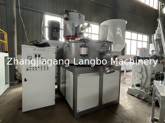300/600 machine en plastique de mélangeur de contrôle de PLC 11 kilowatts pour préparer la matière première de PVC