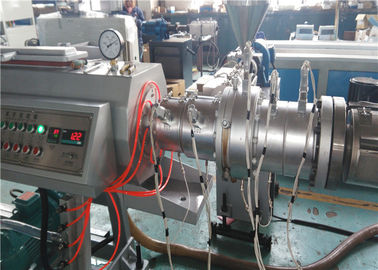 Intoxiquez la ligne la sortie unique 4 - 9m/d'extrusion de tuyau de PE de l'eau capacité minimum