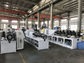 Machine d'extrusion de profilés en plastique industriel Formes personnalisées Tailles