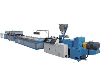 Panneau de mousse de PVC faisant la ligne d'extrusion de panneau de mousse de machine/WPC/chaîne de production