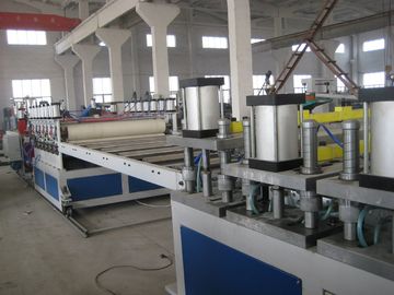 Double ligne capacité à haute production d'extrusion de panneau de mousse de PVC de vis de 600kg/H