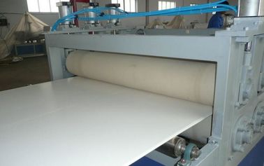 ligne d'extrusion de panneau de mousse de PVC 380V pour l'industrie de décoration d'architecture