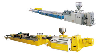 La machine de panneau de mousse de WPC Celuka/PVC, 400kg/H a produit la machine d'extrudeuse de PVC