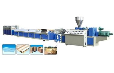 La ligne élevée 380V 3P 50HZ d'extrusion de profil de la production WPC a entré l'approbation de la CE