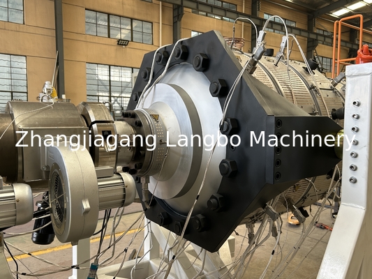 Machine de fabrication de conduits en PVC entièrement automatique avec 380V 50Hz ou tension personnalisée