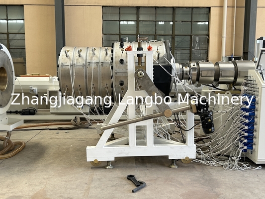 Ligne d'extrusion de tuyaux en PVC de 400 à 710 mm avec moteur 92/188 de 110 kW