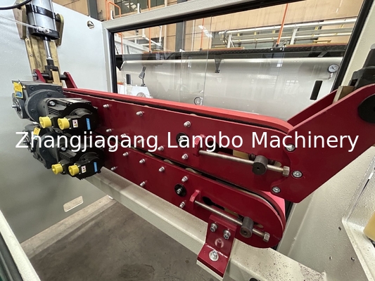 Machine de fabrication de bandes d'étiquettes en PVC au détail et ligne d'extrusion de profil avec une largeur uniforme extrudeuse à double vis conique à bord lisse