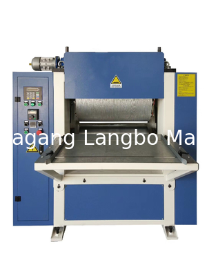 Machine de laminage composite de porte de terrasse en bois plastique / machine de gravure