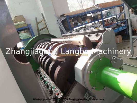 37 kW concasseur pour tuyaux en PVC ligne de machine de recyclage des déchets plastiques