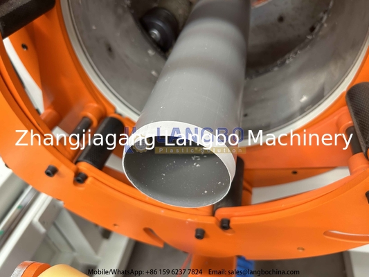 Machine de fabrication de tuyaux en PVC avec extrudeuse à double vis parallèle pour conduites électriques d'approvisionnement en eau, égouts, décoration chimique