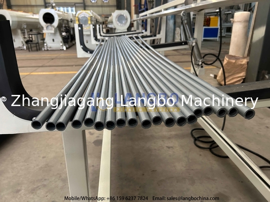 20-140MM Ligne d'extrusion de tubes CPVC de traitement chimique avec résistance à la corrosion