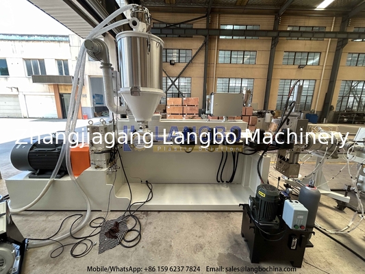 Ligne de production de tubes à vis unique professionnelle sur mesure pour la machine d'extrusion de tubes HDPE