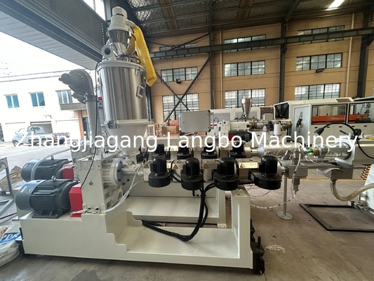 Profil en plastique à grande vitesse PPR Tuyaux de drainage d'eau de fabrication d'extrusion Single vis