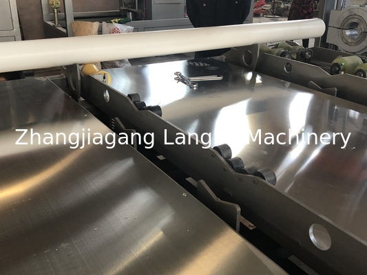 Machine de fabrication de tuyaux d'approvisionnement en eau en PVC en plastique