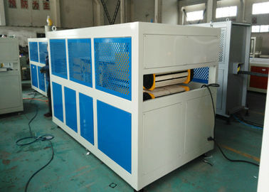 Porte et fenêtre du profil de PVC/UPVC faisant à machine la double boudineuse à vis