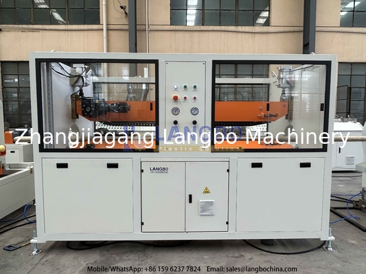 Machine de ligne de production de tuyauterie en PVC professionnelle