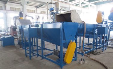 Double plastique de boudineuse à vis réutilisant la machine 100-1000kg de granule/capacité d'heure