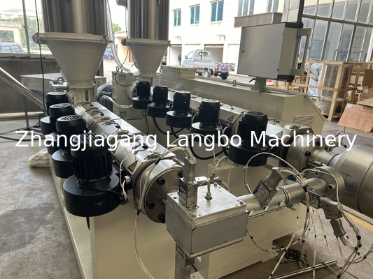 Ligne de production d'extrusion de tuyaux en plastique pour l'approvisionnement en eau chaude et le drainage de 20 à 110 mm HDPE PPR Pert