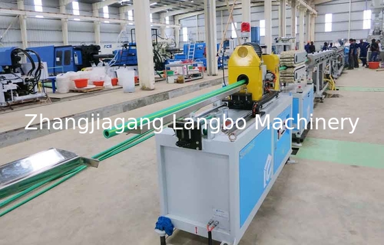 Machines de production de tuyaux PPR à extrusion à trois couches
