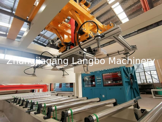 Ligne de fabrication de profilés en PVC à fenêtre Machine d'extrusion 1200 mm Ligne de production de panneaux de plafond en PVC avec machine de manutention automatique
