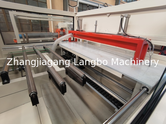 Ligne de fabrication de profilés en PVC à fenêtre Machine d'extrusion 1200 mm Ligne de production de panneaux de plafond en PVC avec machine de manutention automatique