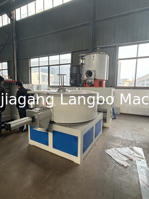 Système de mélange automatique à haute vitesse de poudre de plastique en PVC Unité de mélangeur Machine de matière première Machine de mélangeur de plastique / Machine de mélangeur de PVC pour une grande capacité