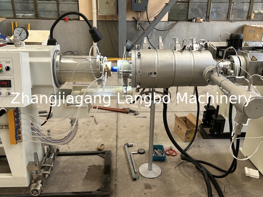 Machine d'extrusion automatique de tuyaux PPR à paroi solide avancée avec garantie de 2 ans