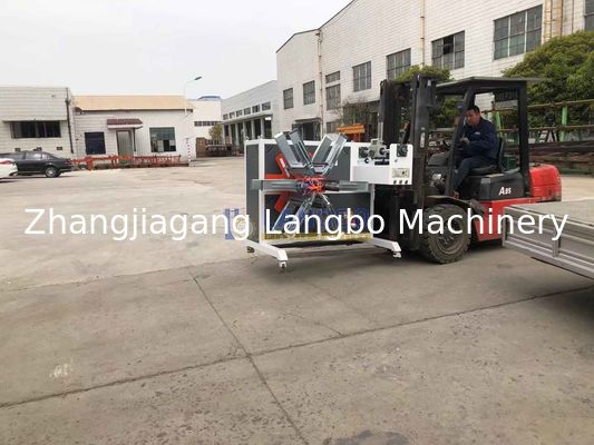 Machine à enrouler des tubes en plastique avec machine à attacher pour la machine d'extrusion de tubes PE de grand diamètre