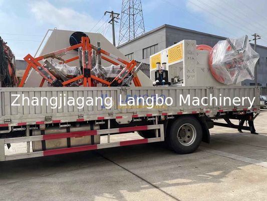 La ligne de production de tubes ondulés à paroi unique est équipée d'une grande bobine de tubes PE