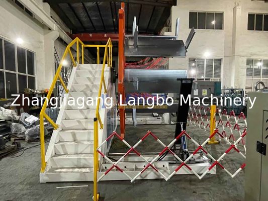 La ligne de production de tubes ondulés à paroi unique est équipée d'une grande bobine de tubes PE