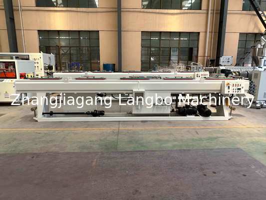 Ligne de production pour la fabrication d'extrusion de tuyaux en PPR en plastique