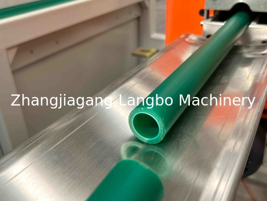 Ligne de production pour la fabrication d'extrusion de tuyaux en PPR en plastique