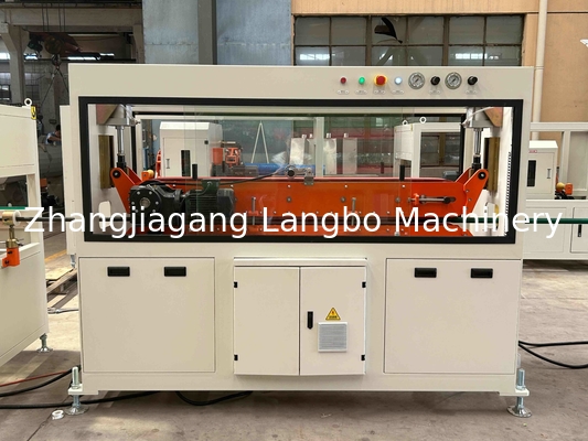 Ligne d'extrusion de tuyaux PPR 16-63mm avec machines de réservoir de refroidissement par pulvérisation et calibrage sous vide