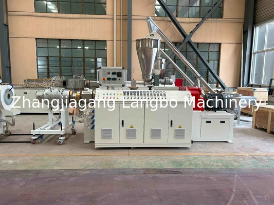 Machine d'extrusion pour la fabrication de tuyaux d'eau en PVC plastique - Équipement de fabrication