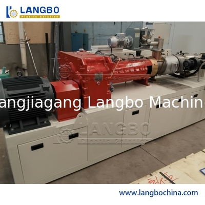Ligne d'extrusion de la machine de fabrication de tubes en plastique